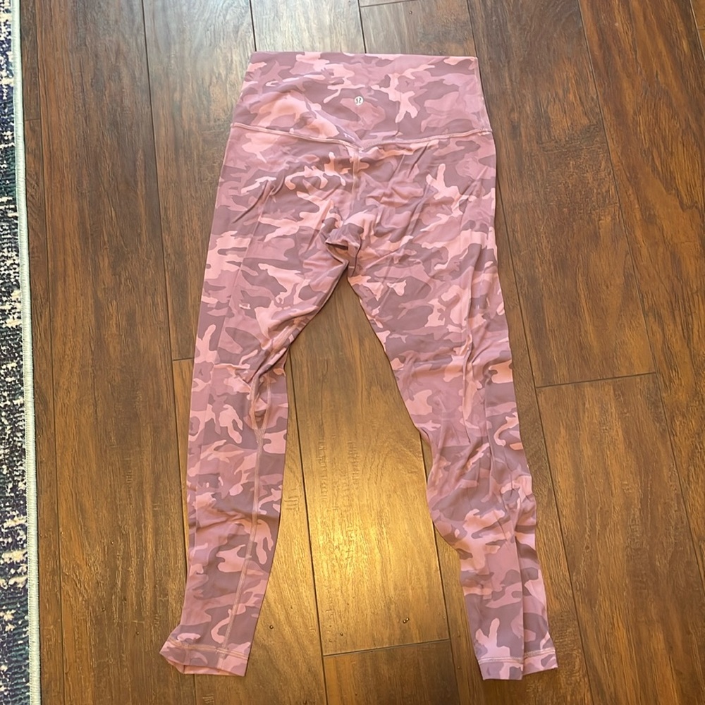 Lululemon Women’s Align Pink Camo Pants, Size 6